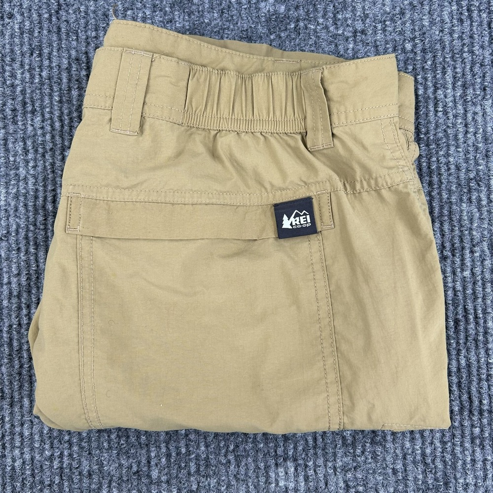 REI Co-op Shorts Men's 34 Relaxed Tan Front 100% Nylon Sahara Cargo Hiking